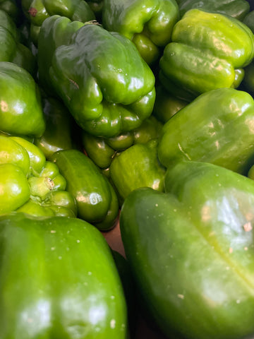 Bell Pepper 灯笼椒 1.99 Per LB