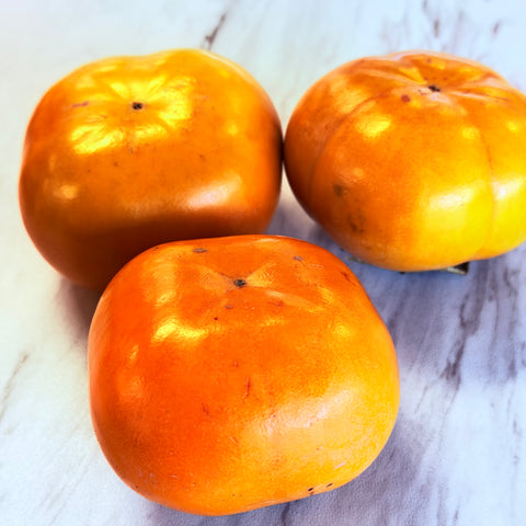 富有柿子 Fuyu Persimmon per LB