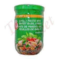 Chili paste with basil leaves泰式金不换辣椒酱