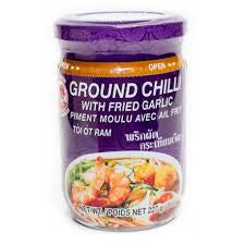 Cock Brand Ground chilli with fried garlic香辣蒜油酱